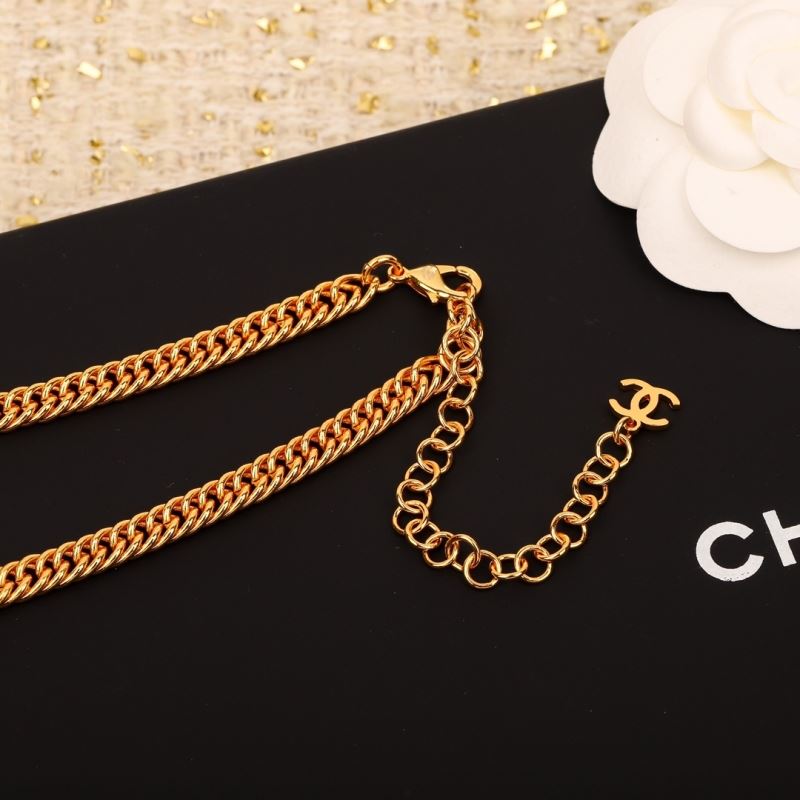 Ch**el waist chain